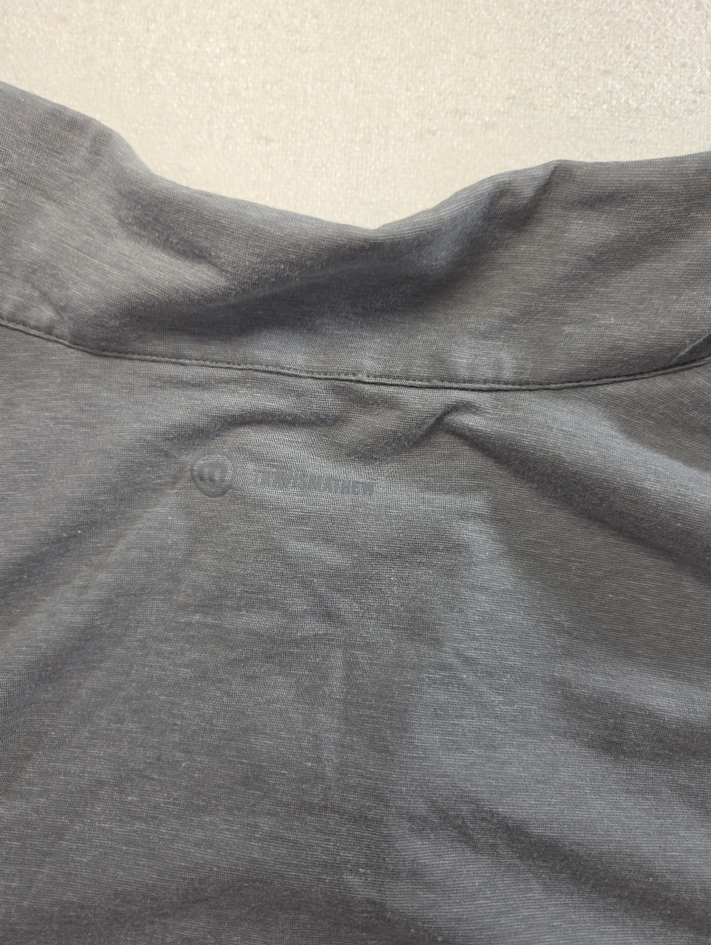 TravisMathew 1/4 Zip Pullover XXL Gray Lightweight Golf - Picture 4 of 7